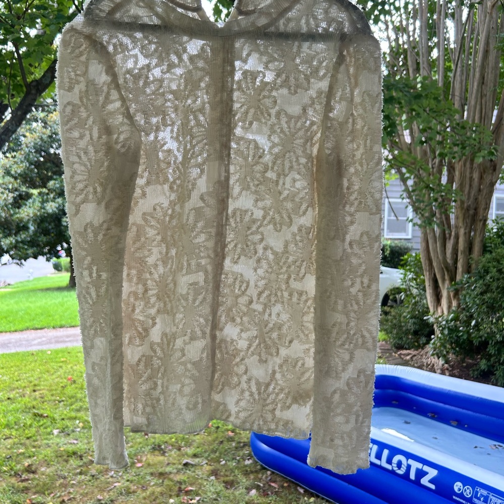 Elegant Lace Long Sleeve Top